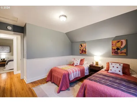 4519 NE 16th Avenue Portland OR 97211