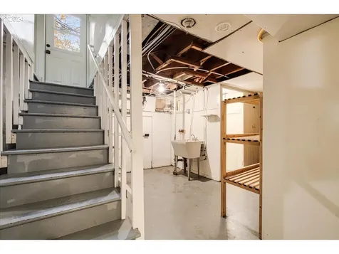 4519 NE 16th Avenue Portland OR 97211