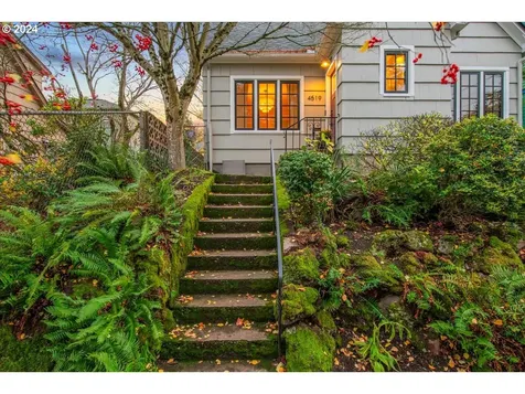4519 NE 16th Avenue Portland OR 97211