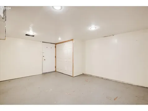 4519 NE 16th Avenue Portland OR 97211
