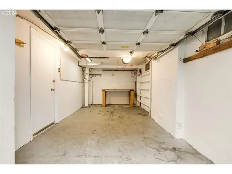 4519 NE 16th Avenue Portland OR 97211