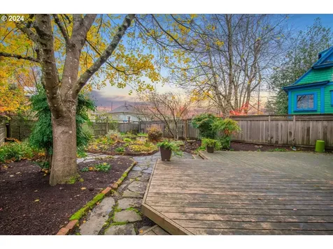 4519 NE 16th Avenue Portland OR 97211