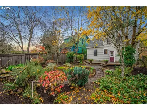 4519 NE 16th Avenue Portland OR 97211