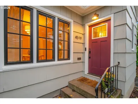 4519 NE 16th Avenue Portland OR 97211