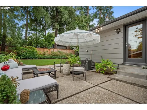6630 SW Dover Street Portland OR 97225