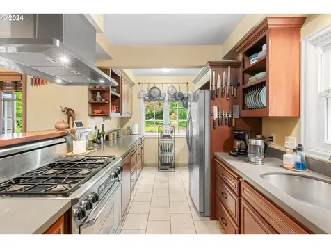 6617 Se Barbara Welch Road Portland OR 97236
