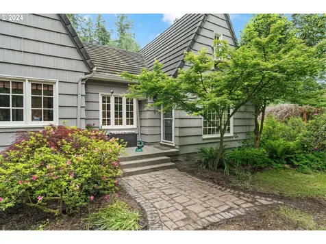 6617 Se Barbara Welch Road Portland OR 97236