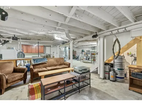 6617 Se Barbara Welch Road Portland OR 97236