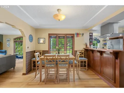 6617 Se Barbara Welch Road Portland OR 97236