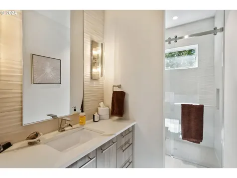 3096 Wembley Park Road Lake Oswego OR 97034