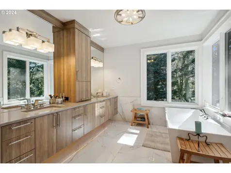 3096 Wembley Park Road Lake Oswego OR 97034
