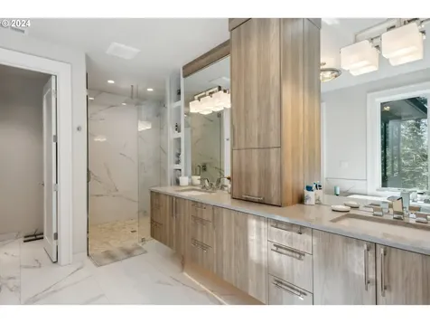 3096 Wembley Park Road Lake Oswego OR 97034