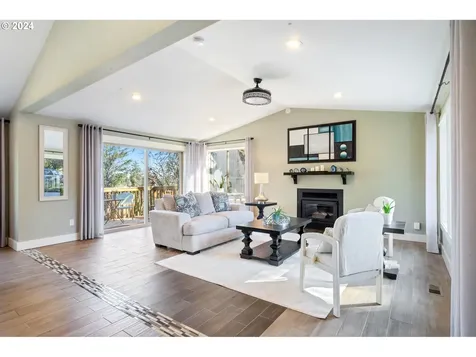 13475 Applegate Terrace Oregon City OR 97045