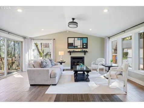 13475 Applegate Terrace Oregon City OR 97045
