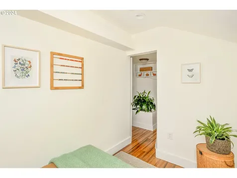 317 Ne Stanton Street Portland OR 97212