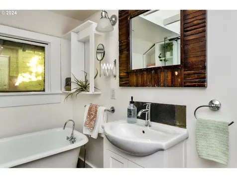 317 Ne Stanton Street Portland OR 97212