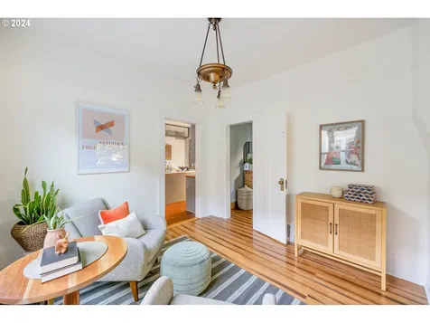 317 Ne Stanton Street Portland OR 97212