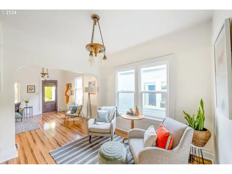 317 Ne Stanton Street Portland OR 97212