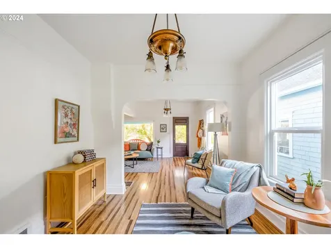 317 Ne Stanton Street Portland OR 97212