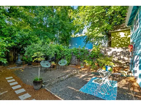 317 Ne Stanton Street Portland OR 97212