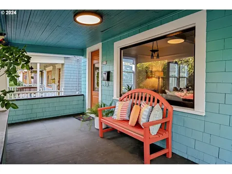 317 Ne Stanton Street Portland OR 97212
