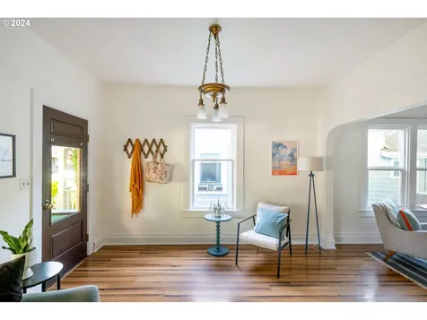 317 Ne Stanton Street Portland OR 97212