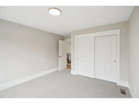 6228 NW Lambert Lane Camas WA 98607