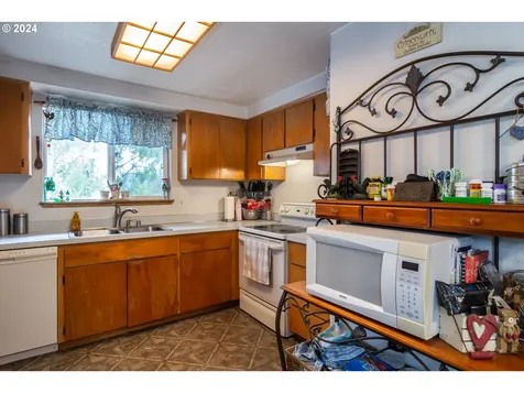 216 Brentridge Drive Roseburg OR 97471