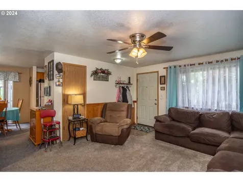 216 Brentridge Drive Roseburg OR 97471