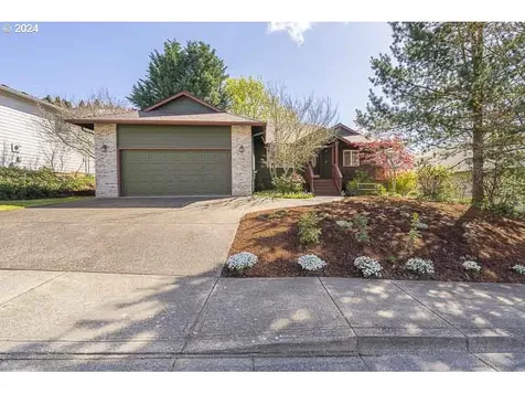 738 Mule Deer Street Nw Salem OR 97304