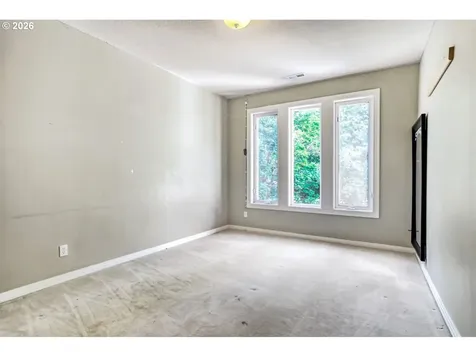10585 NW Skyline Boulevard Portland OR 97231