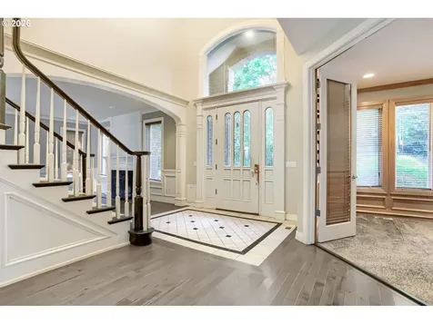 10585 NW Skyline Boulevard Portland OR 97231