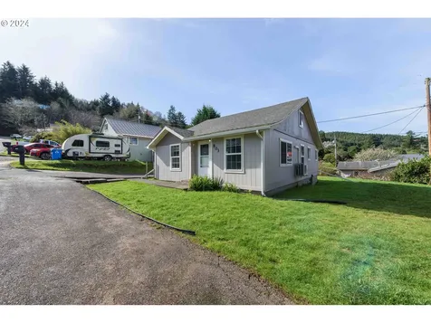 803 Doyle Street Reedsport OR 97467