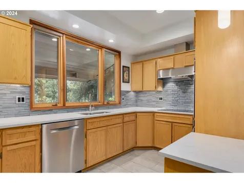 1471 Kervon Court Eugene OR 97405