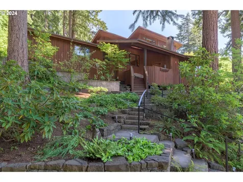 1471 Kervon Court Eugene OR 97405