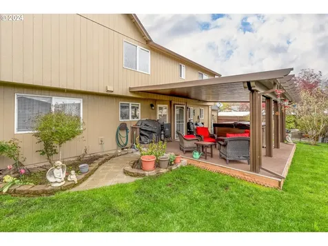 2508 Redwood Avenue Longview WA 98632