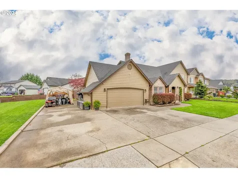 2508 Redwood Avenue Longview WA 98632