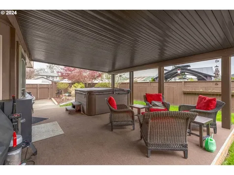 2508 Redwood Avenue Longview WA 98632