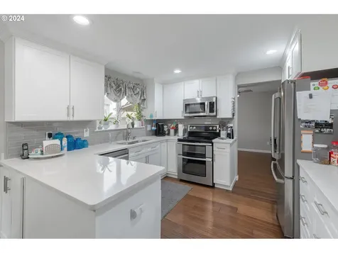 2508 Redwood Avenue Longview WA 98632