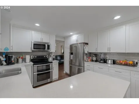 2508 Redwood Avenue Longview WA 98632