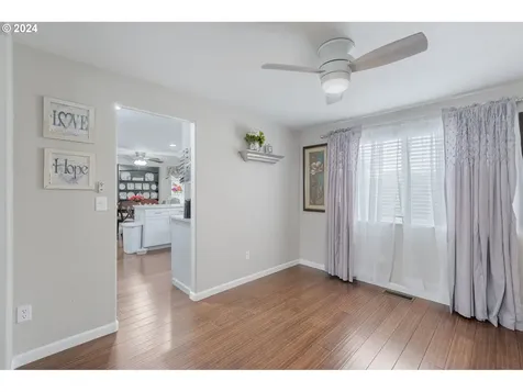 2508 Redwood Avenue Longview WA 98632