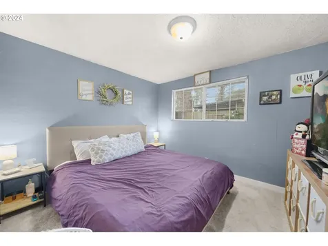 420 N 16th Street Cottage Grove OR 97424