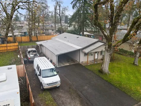 420 N 16th Street Cottage Grove OR 97424