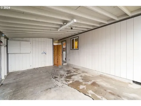 420 N 16th Street Cottage Grove OR 97424