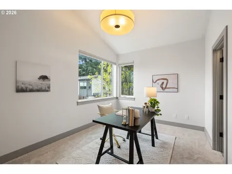 7667 SE Sherman Court Portland OR 97215