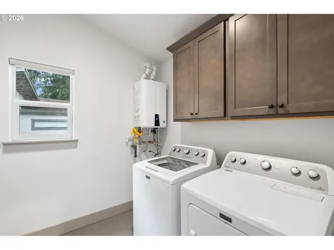 7667 SE Sherman Court Portland OR 97215