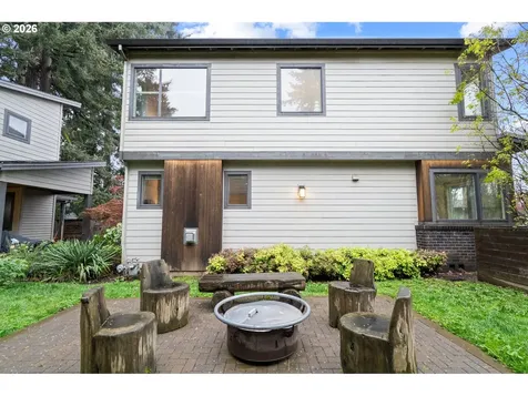 7667 SE Sherman Court Portland OR 97215