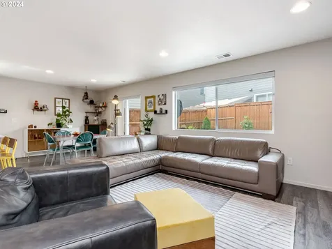 2046 S Meadowlark Loop Ridgefield WA 98642