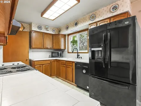 14633 SE Taylor Court Portland OR 97233