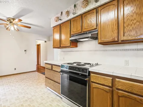 14633 SE Taylor Court Portland OR 97233